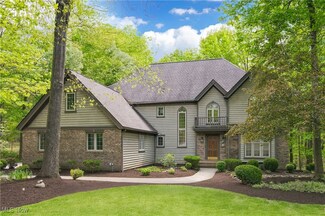 17345 Bittersweet Trail, Chagrin Falls, OH 44023