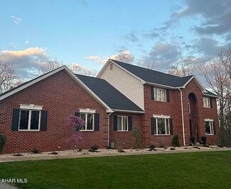 170 Sylvan Oakes Dr, Hollidaysburg, PA 16648