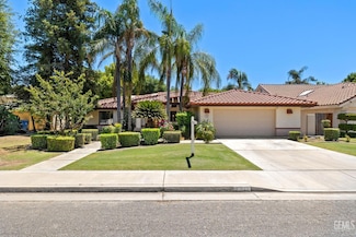 7313 Calle Los Manzanos, Bakersfield, CA 93309