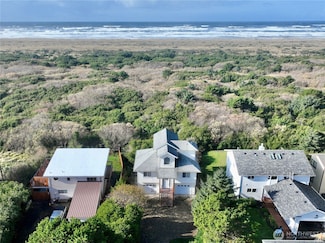 317 Sand Dune Ave SW, Ocean Shores, WA 98569