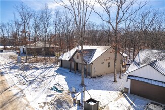 686 & 686 Yonkers Ct, Lake Ozark, MO 65049