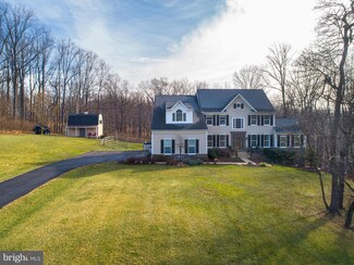 17266 Flint Farm Dr, Round Hill, VA 20141