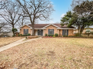 1958 Cobblestone Ct, Fort Worth, TX 76112