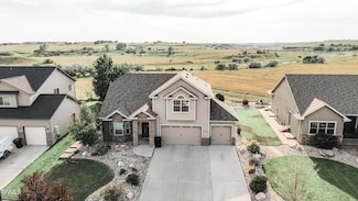 1541 Creekside Dr, Williston, ND 58801