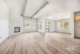 2910 Cottonwood Ln, Emmett, ID 83716