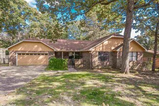 6916 Incas Dr, North Little Rock, AR 72116