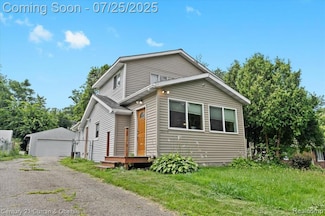 10274 9 Mile Rd, Whitmore Lake, MI 48189