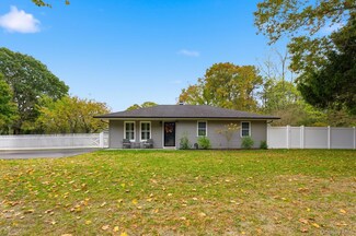 130 Beaver Dam Rd, Brookhaven, NY 11719