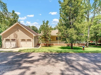 1616 Sequoyah Dr, Mooresburg, TN 37811