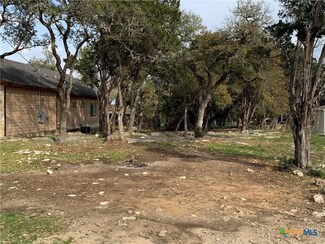 1915 Tanglewood Trail, Canyon Lake, TX 78070