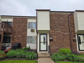 1448 29th Ct Unit 210, Kenosha, WI 53140