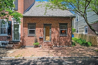 124 E 2nd St, New Castle, DE 19720