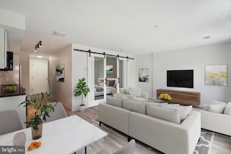 700 Roeder Rd Unit 404, Silver Spring, MD 20910