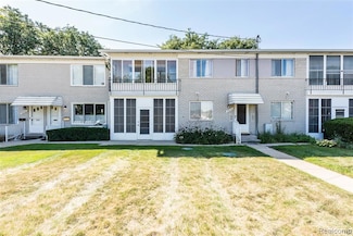 5959 Alan Dr, Brighton, MI 48116