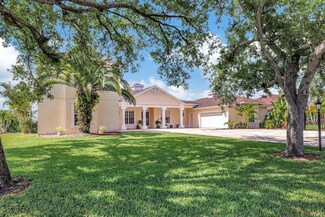 2638 SW River Shore Dr, Port Saint Lucie, FL 34984