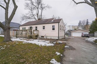 304 2nd St SE, Bondurant, IA 50035