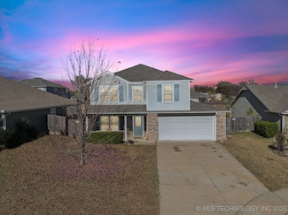 111 W 45th Place, Sand Springs, OK 74063