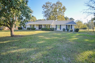 1410 Pinecrest Rd, Starkville, MS 39759