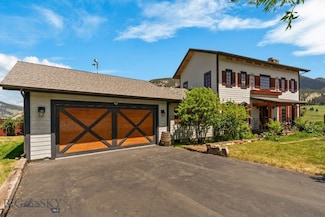 250 Silver Run Rd, Gallatin Gateway, MT 59730