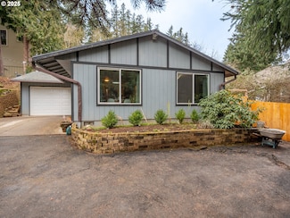 165 Linn Ave, Oregon City, OR 97045