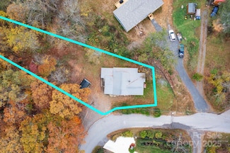 226 Mount Allen Heights Rd, Black Mountain, NC 28711