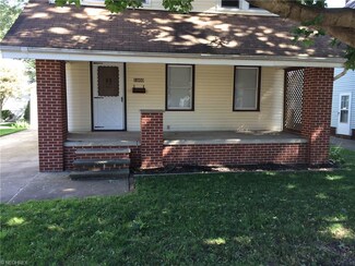 1000 Bellflower Ave SW, Canton, OH 44710