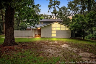 675 Glenola St, Fayetteville, NC 28311