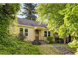 135 SE 79th Ave, Portland, OR 97215