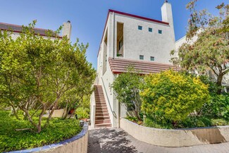 2557 Park Blvd Unit L200, Palo Alto, CA 94306