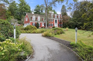 4 Green Ln, Sherborn, MA 01770