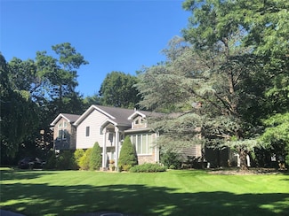 87 Soundview Dr, Port Jefferson, NY 11777