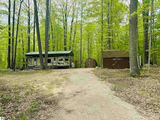 3395 W Edmonds Rd, Lake City, MI 49651