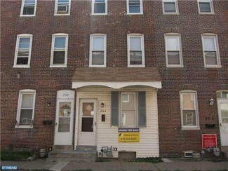 204 Lexington Ave, Crum Lynne, PA 19022