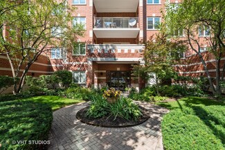 5000 Oakton St Unit 1606, Skokie, IL 60077