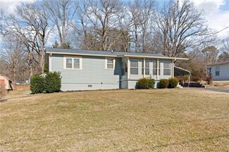 6702 Arvin Ave, Jamestown, NC 27282