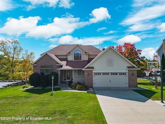 3008 Quail Hollow Dr, South Abington Township, PA 18411