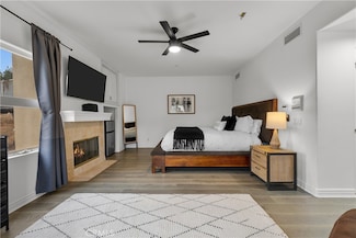 8350 Hillcroft Dr, Canoga Park, CA 91304