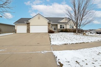 700 34th Ave, Marion, IA 52302