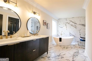 300 Saddle Creek Ln, Roswell, GA 30076