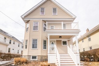 123 Selwyn St Unit 1, Roslindale, MA 02131