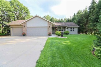 3331 Royal Oak Dr, Plover, WI 54467