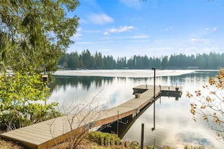 1515 Lakemoor Loop SW, Olympia, WA 98512