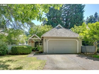 7616 SW Afton Ln, Portland, OR 97224