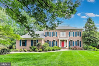 10106 Waterside Dr, Burke, VA 22015