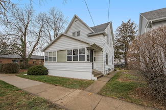 553 Webster St NW, Grand Rapids, MI 49504
