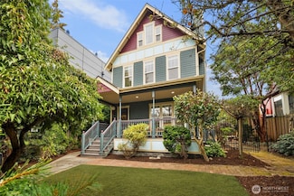 2446 Queen Anne Ave N, Seattle, WA 98109