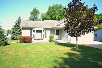 427 Union St, Green Lake, WI 54941