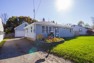 14 Falvey St, Bangor, ME 04401