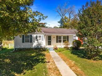 1111 Carmichael St, Morristown, TN 37814