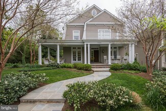7104 44th St, Chevy Chase, MD 20815
